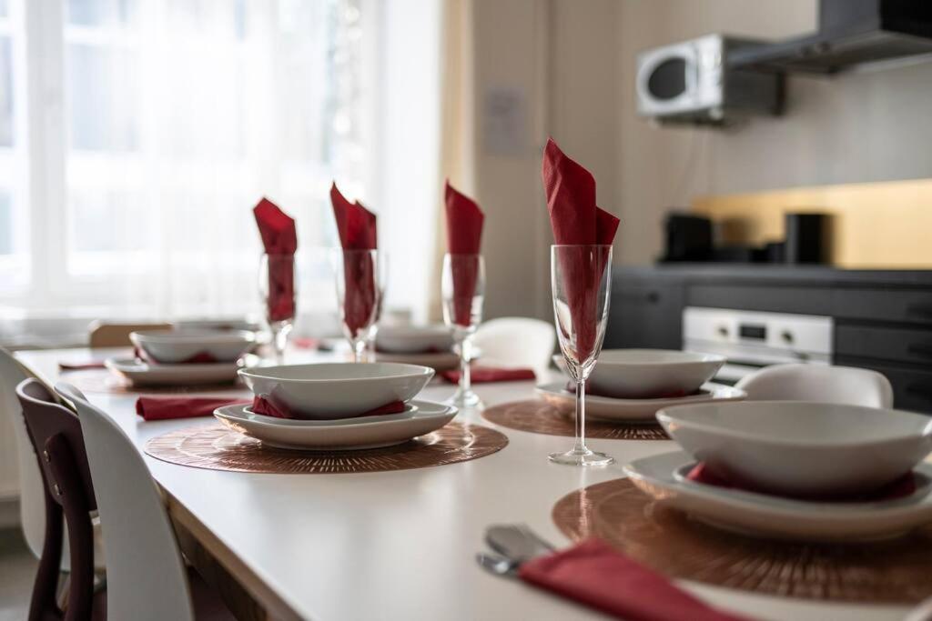Superb 3 Bedroom & 3 Bathroom Duplex In Brussels City Centre Dış mekan fotoğraf